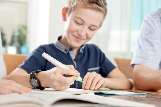 New Pen Corrects You As You Write