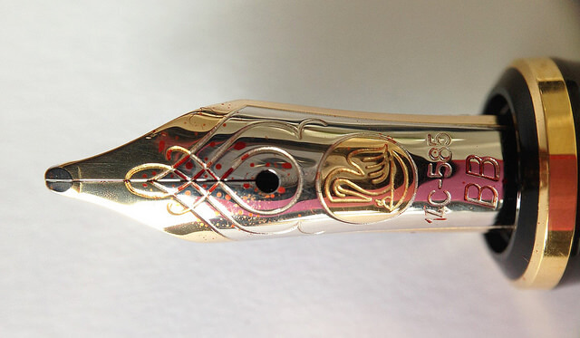 Petition to bring back extra broad & oblique Pelikan nibs