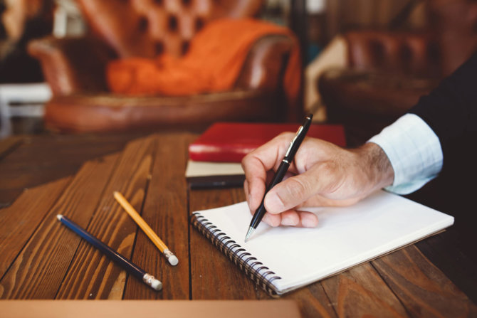 What are the 12 characteristics of handwriting?