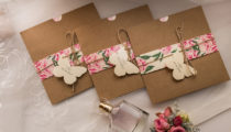 How to decorate an envelope