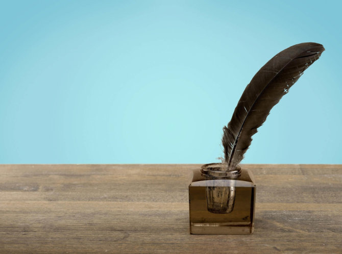 Learn how to make a quill pen in 3 easy steps