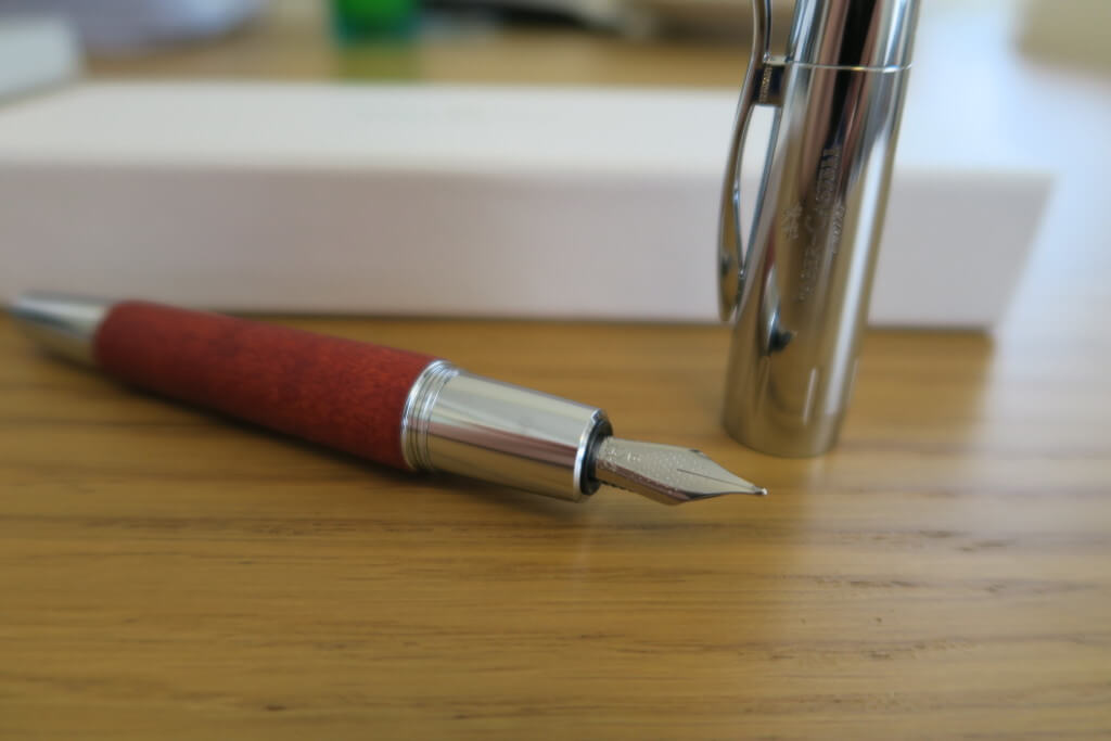 fountain-pen-nib-clean