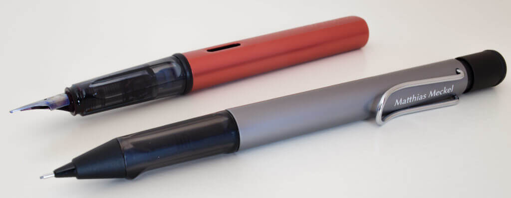 The AL-Star's grip sections are transparent
