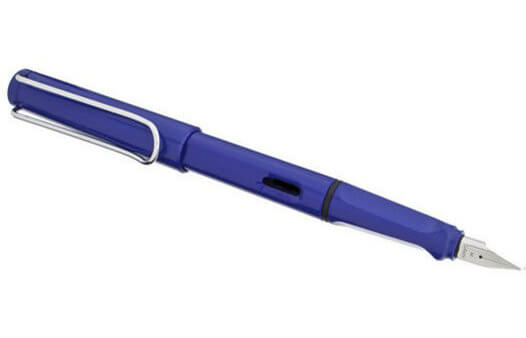 The Lamy Safari fountain pen in Blue